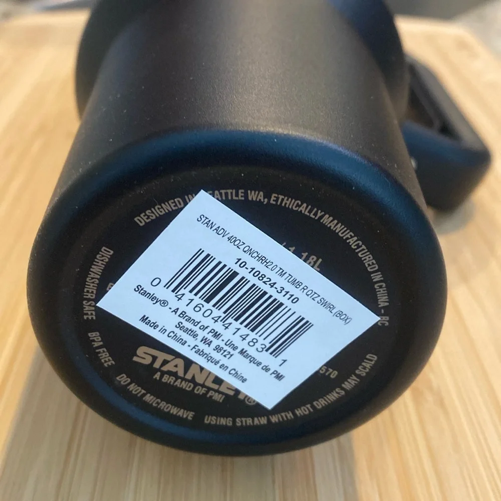 Stanley Black Quencher H2.0 40 oz Tumbler. Brand new is box - Picture 10 of 11